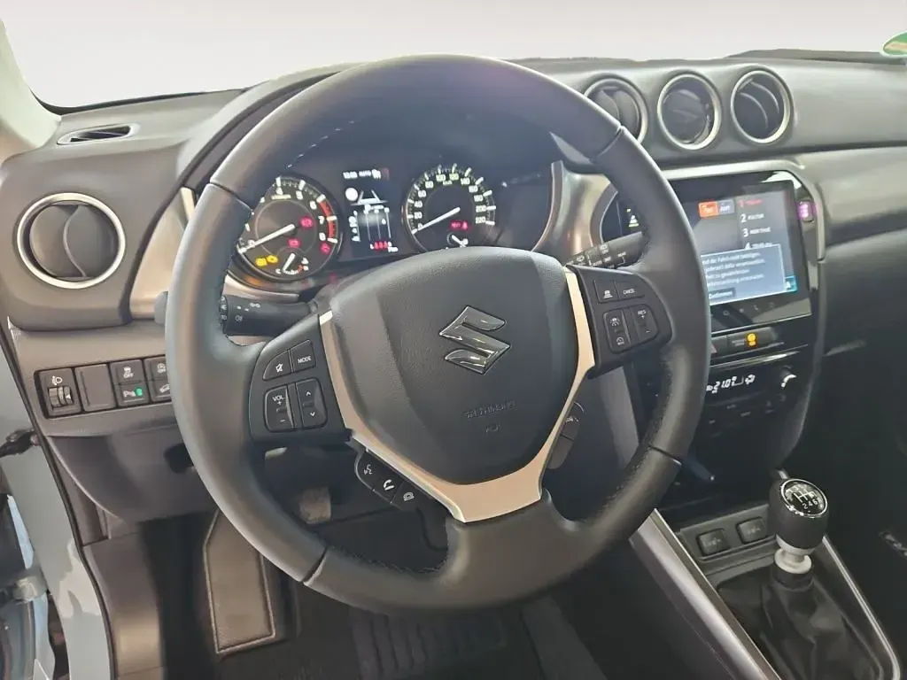 Gebraucht Suzuki Vitara Comfort 110 PS (80 kW) 2026 Ice grayish blue cosmic black SUV