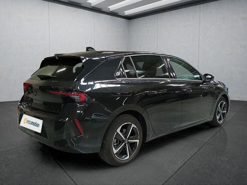 Gebraucht Opel Astra 131 PS (96 kW) 2025 Schwarz Limousine