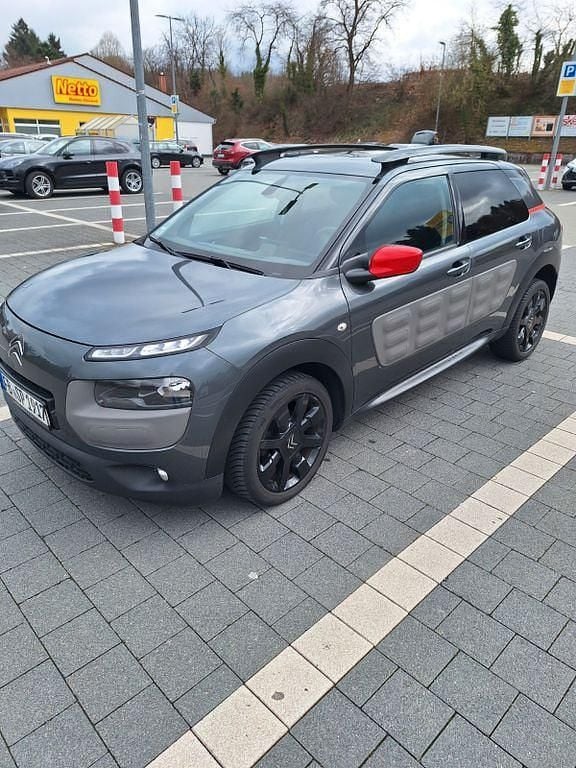 Gebraucht Citroën C4 Cactus 99 PS (72 kW) 2015 Grau Kleinwagen