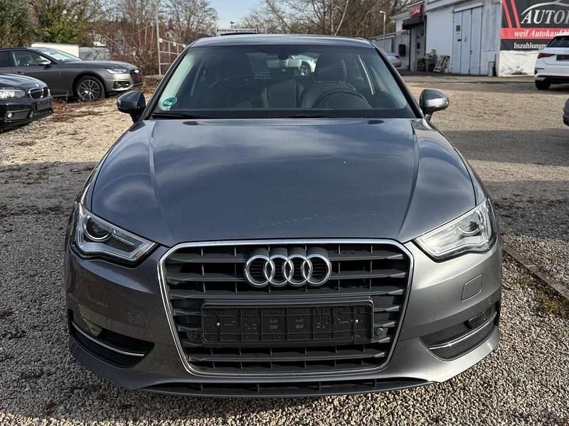 Gebraucht Audi A3 Attraction 125 PS (91 kW) 2016 Monsungrau metallic Kleinwagen