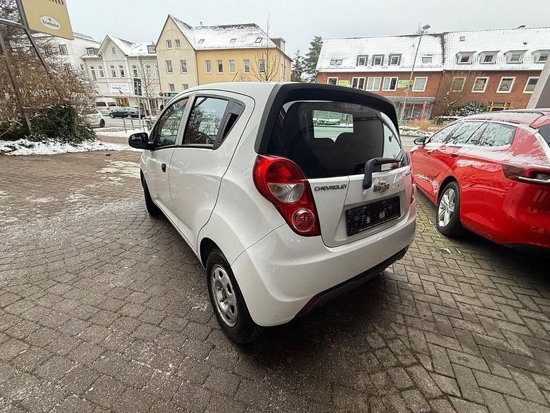 Gebraucht Chevrolet Spark LS 68 PS (50 kW) 2013 Weiß Kleinwagen