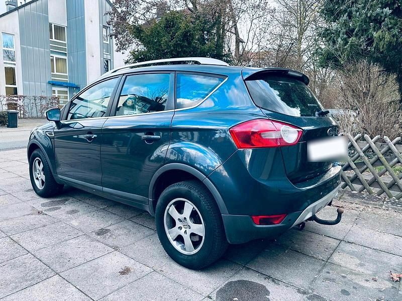 Gebraucht Ford Kuga Titanium 136 PS (100 kW) 2009 Grau SUV