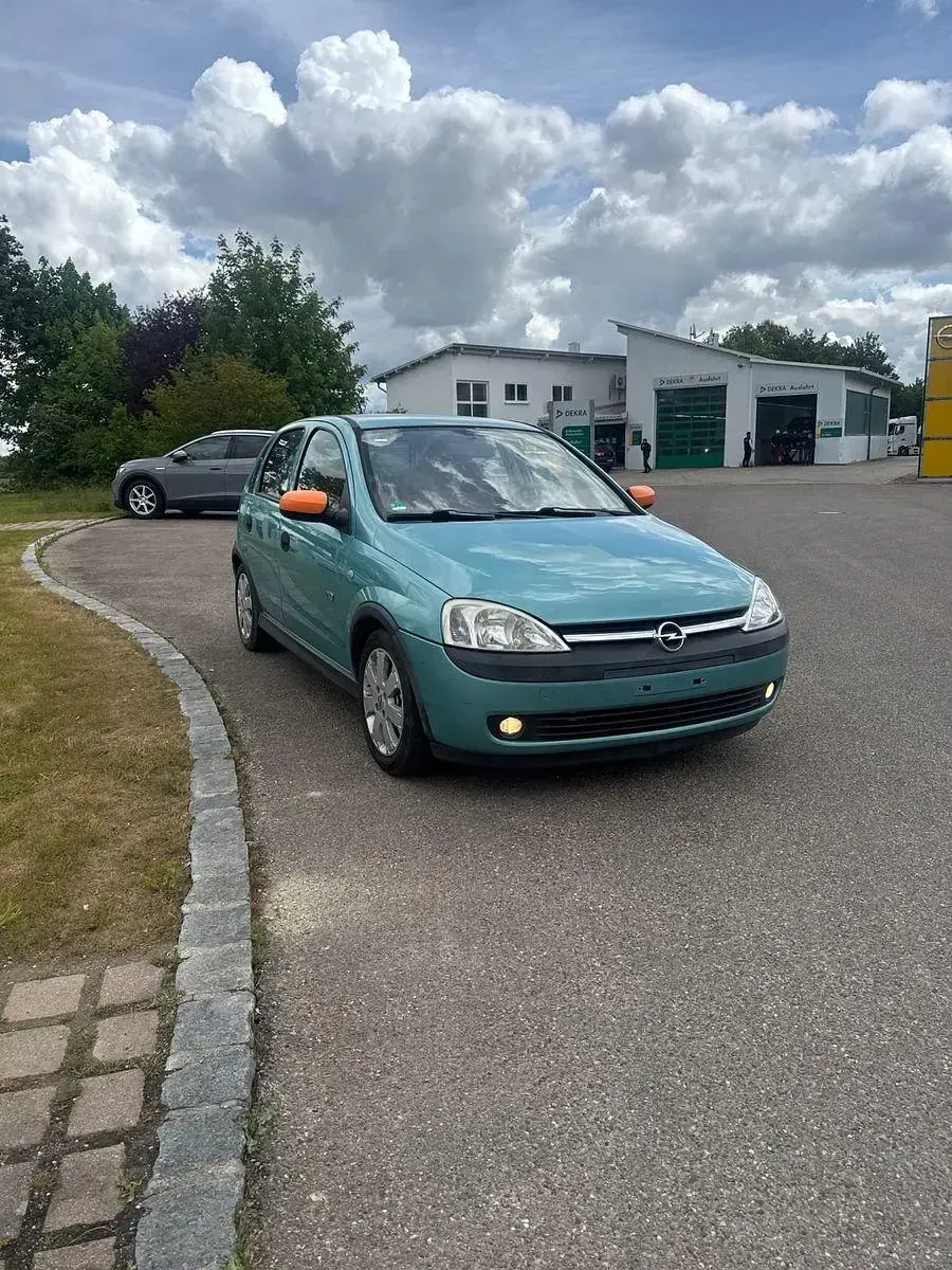 Gebraucht Opel Corsa Njoy 90 PS (66 kW) 2003 Grün Kleinwagen