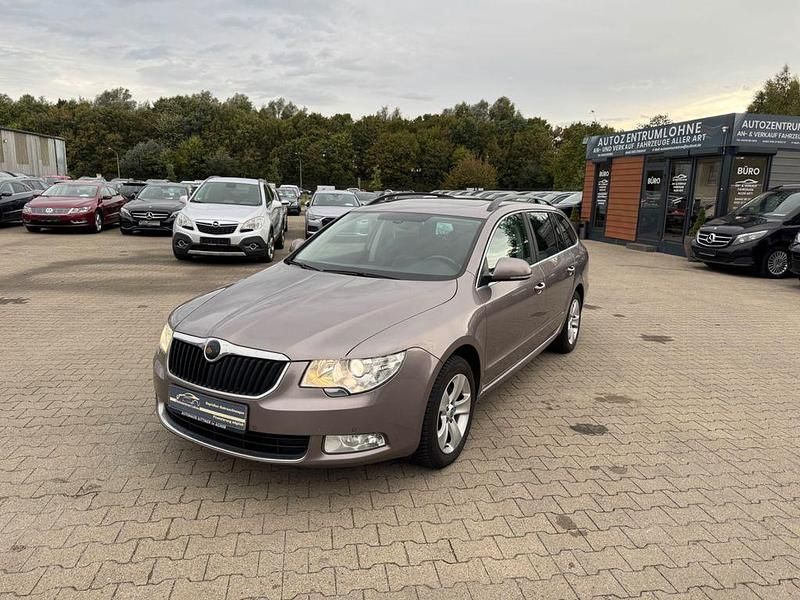 Violet Gebraucht 2012 Skoda Superb Ambition Kombi | 4.990 € (Guter Preis) - Bild 1/4
