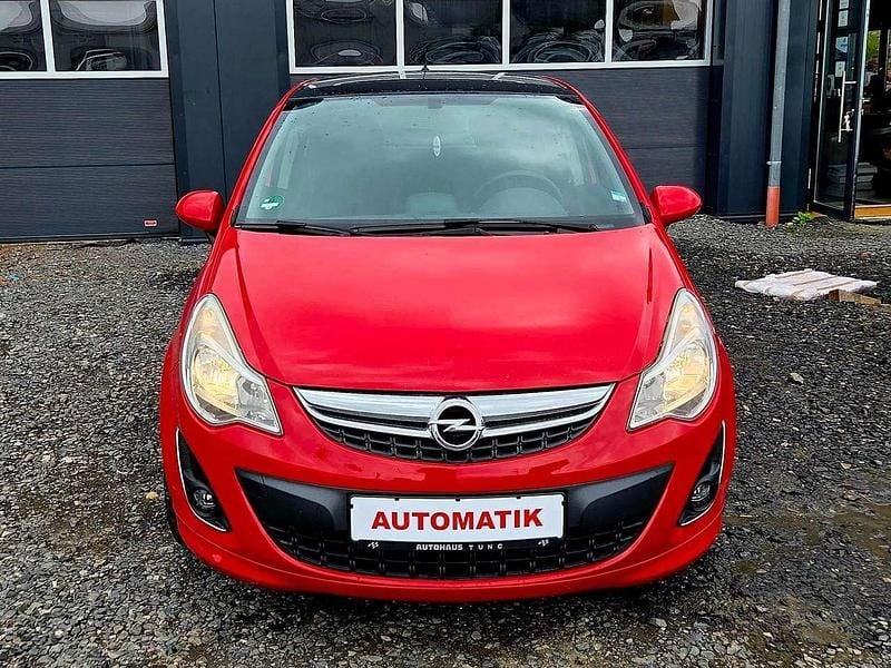 Gebraucht Opel Corsa 101 PS (74 kW) 2012 Magmarot/flame red Kleinwagen