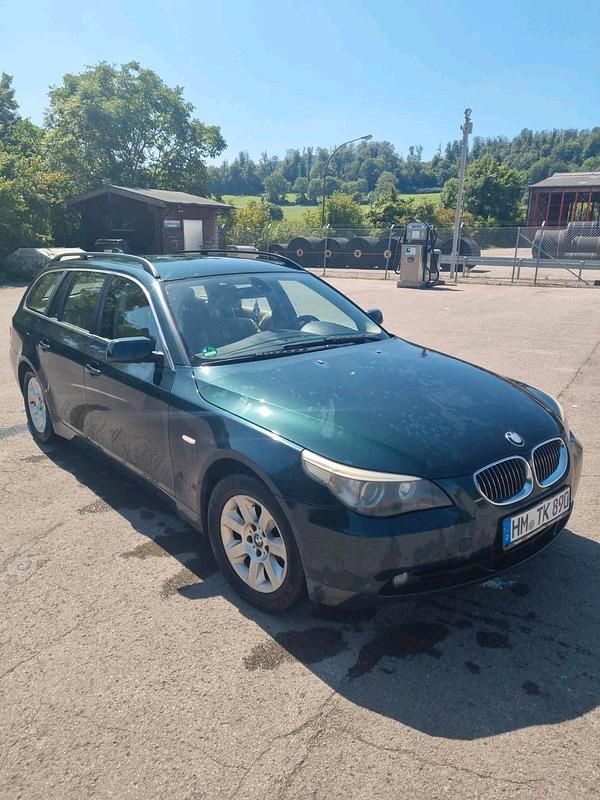 Grün Gebraucht 2005 BMW 525 Kombi | 2.750 € (Guter Preis) - Bild 1/4