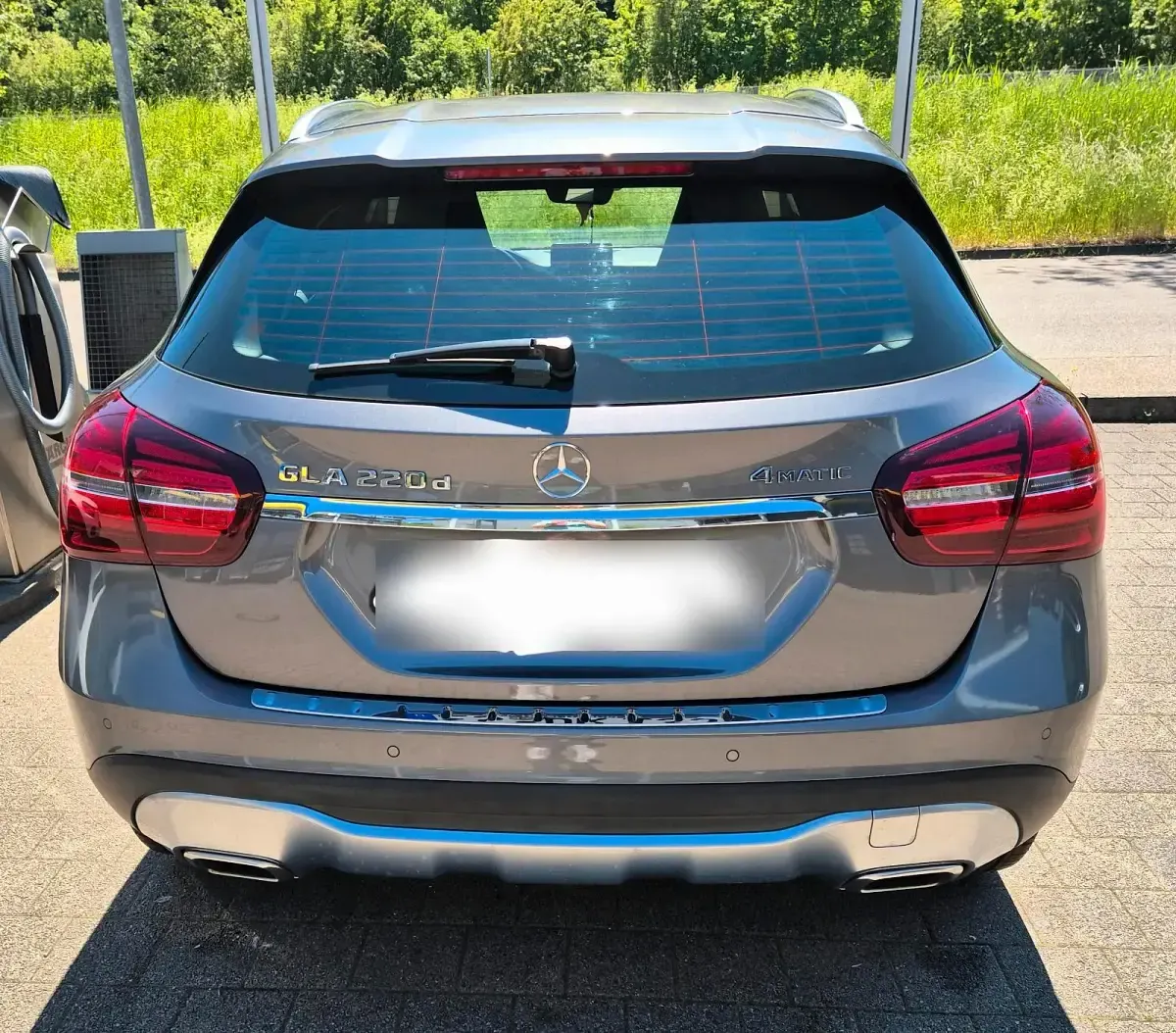 Gebraucht Mercedes GLA220 170 PS (125 kW) 2019 Grau SUV