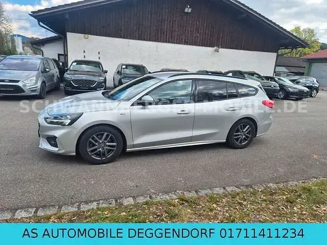 Usata Ford Focus ST-Line 120 CV (88 kW) 2020 Argento Station wagon
