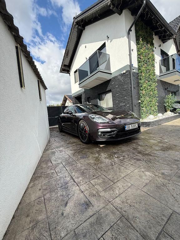 Gebraucht Porsche Panamera GTS Sport Turismo 460 PS (338 kW) 2019 Rot Limousine