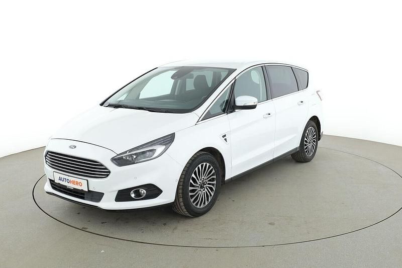 Gebraucht Ford S-MAX Titanium 150 PS (110 kW) 2019 Weiß Van / Kleinbus