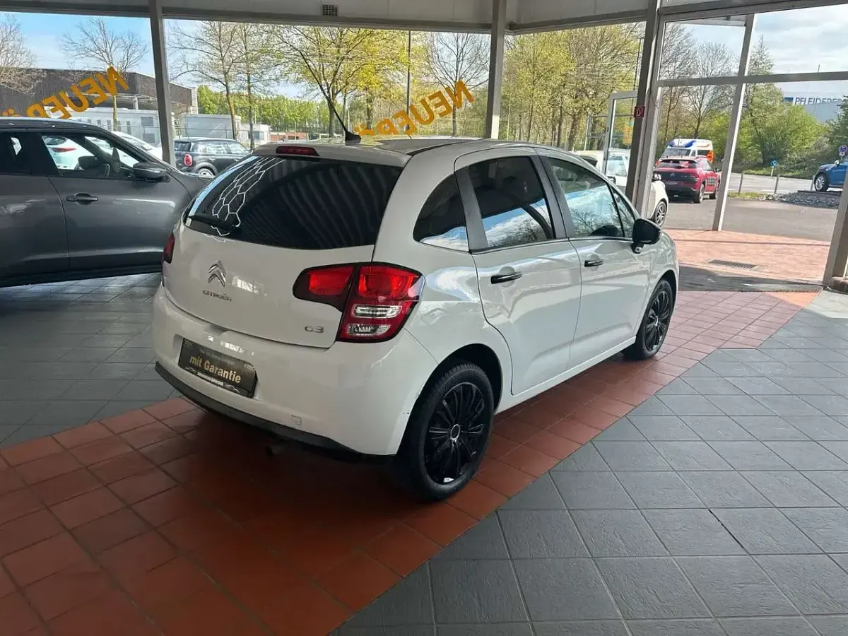 Gebraucht Citroën C3 68 PS (50 kW) 2013 Weiß Limousine