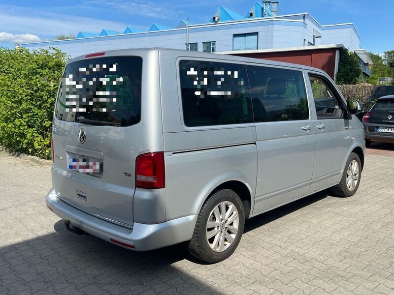 Gebraucht VW Multivan Highline 179 PS (131 kW) 2014 Silber Van / Kleinbus