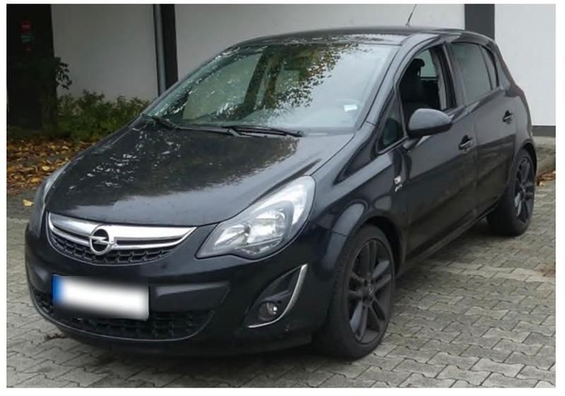 Second-hand Opel Corsa Active 100 CP (73 kW) 2014 Negru Hatchback