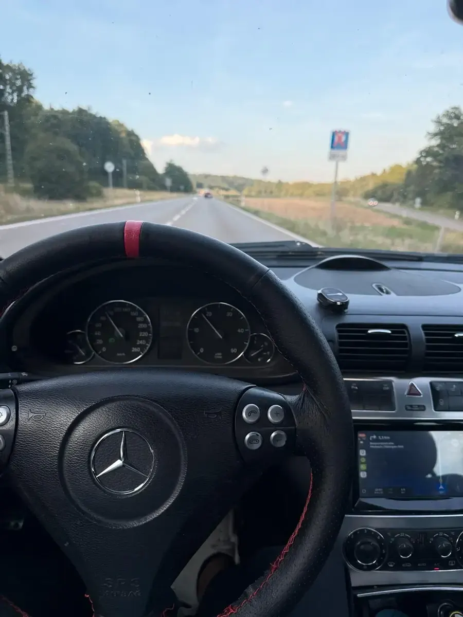 Gebraucht Mercedes C220 Avantgarde 150 PS (110 kW) 2007 Schwarz Limousine