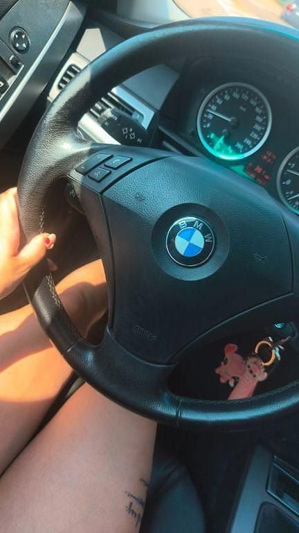 Gebraucht BMW 520 Exclusive 170 PS (125 kW) 2004 Blau Limousine