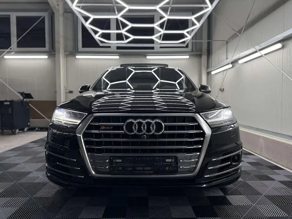 Gebraucht Audi SQ7 Ambiente 435 PS (319 kW) 2017 Schwarz SUV