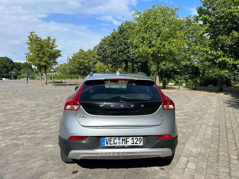 Gebraucht Volvo V40 CC 120 PS (88 kW) 2016 Silber Kombi