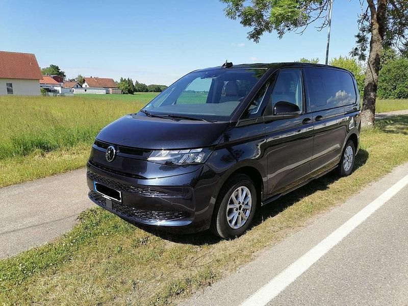 Blau Gebraucht 2024 VW T7 Van | 59.800 € (Etwas zu teuer) - Bild 1/4
