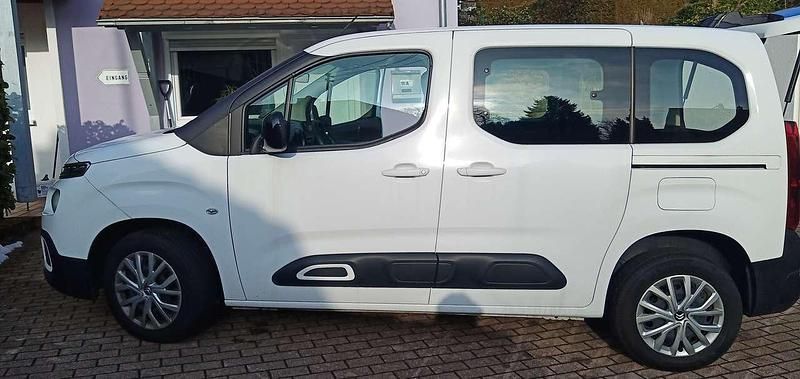 Gebraucht Citroën Berlingo Feel 110 PS (80 kW) 2022 Weiß Van / Kleinbus