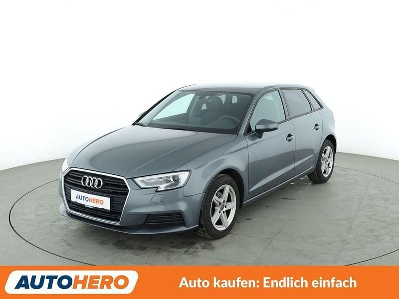 Gebraucht Audi A3 Comfort 116 PS (85 kW) 2016 Grau Limousine
