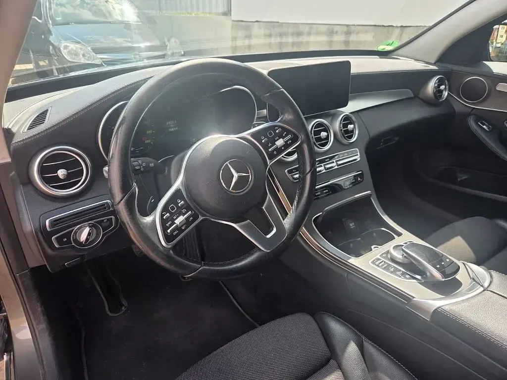 Gebraucht Mercedes C200 150 PS (110 kW) 2019 Grau Limousine