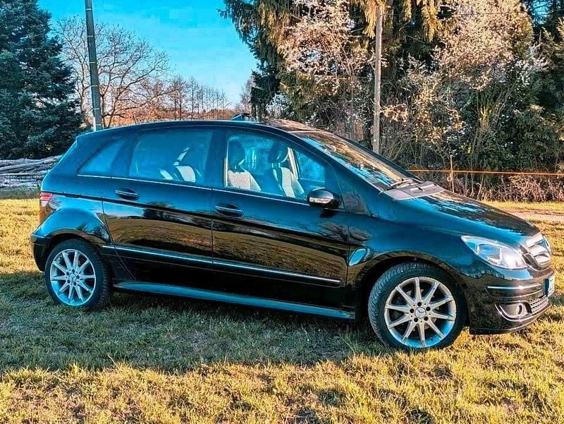 Gebraucht Mercedes B200 193 PS (141 kW) 2006 Schwarz Van / Kleinbus