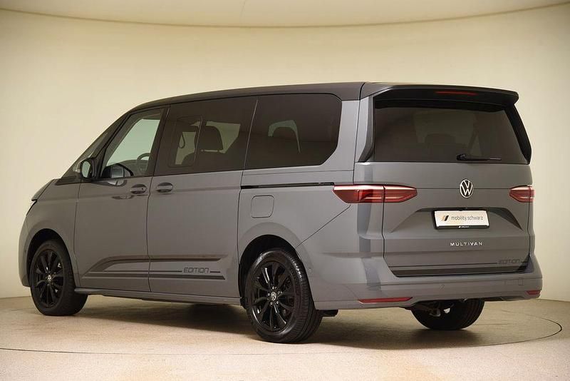 Gebraucht VW Multivan Life 150 PS (110 kW) 2024 Grau Van