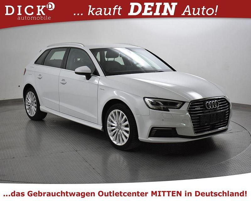 Gebraucht Audi e-tron Design 150 kW (204 PS) 2018 Gletscherweiss met. SUV