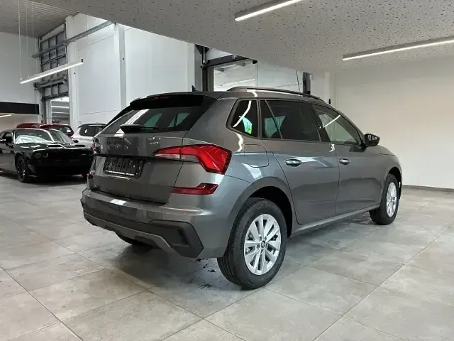 Neu Skoda Kamiq Selection 116 PS (85 kW) 2026 Graphit grau SUV