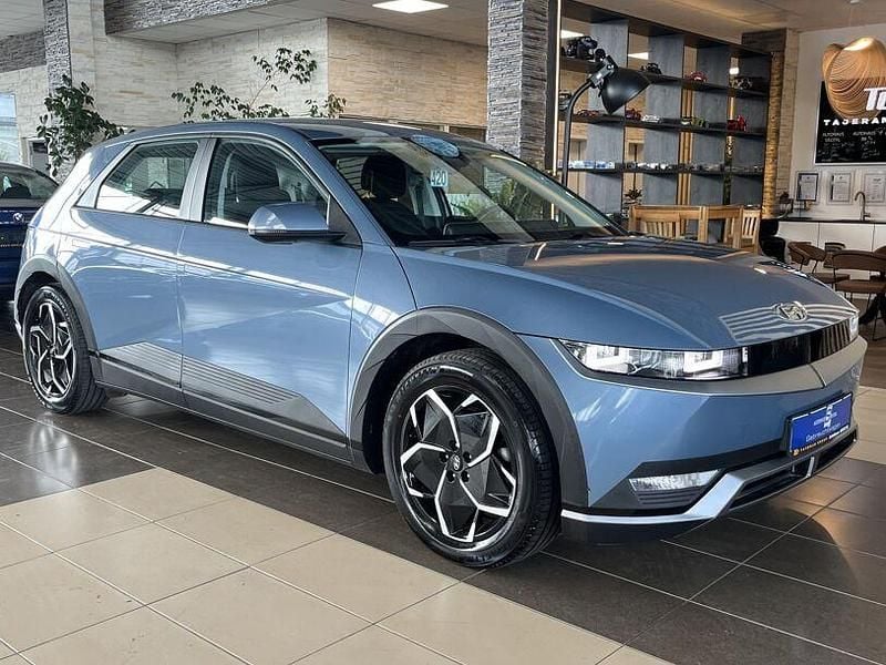 Lucid blue / mic Gebraucht 2022 Hyundai Ioniq Kleinwagen | 22.000 € (Superpreis) - Bild 1/4