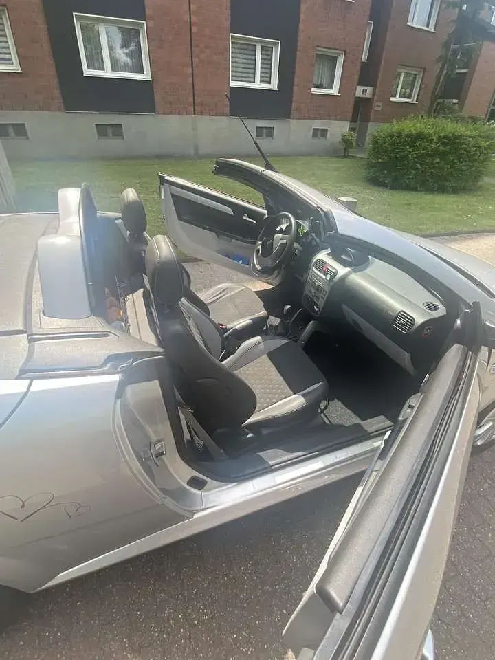 Gebraucht Opel Tigra Edition 90 PS (66 kW) 2009 Cabrio
