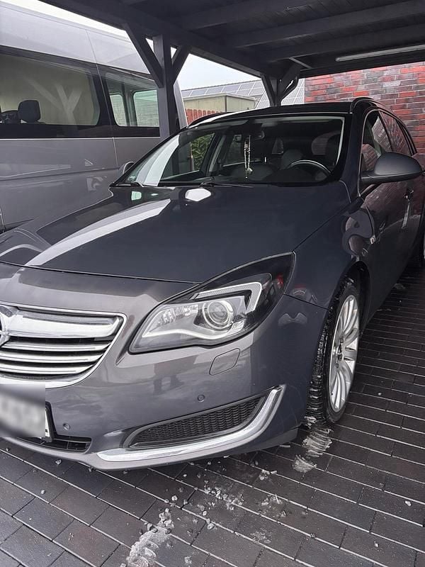Gebraucht Opel Insignia 131 PS (96 kW) 2014 Grau Kombi