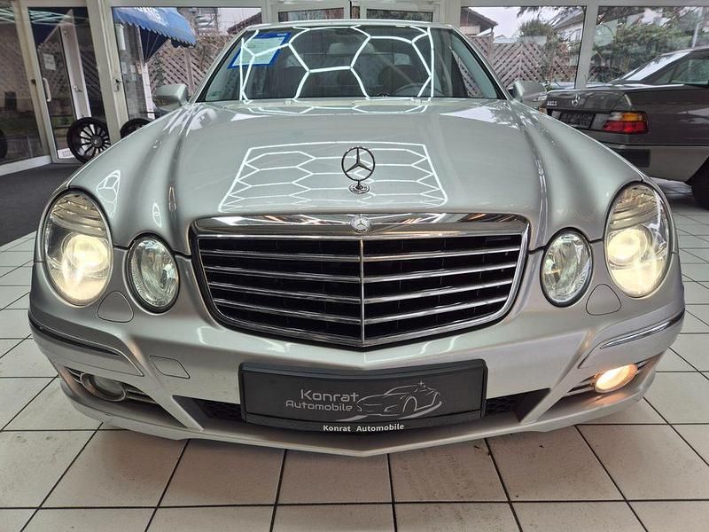 Gebraucht Mercedes E500 387 PS (284 kW) 2006 Silber Limousine