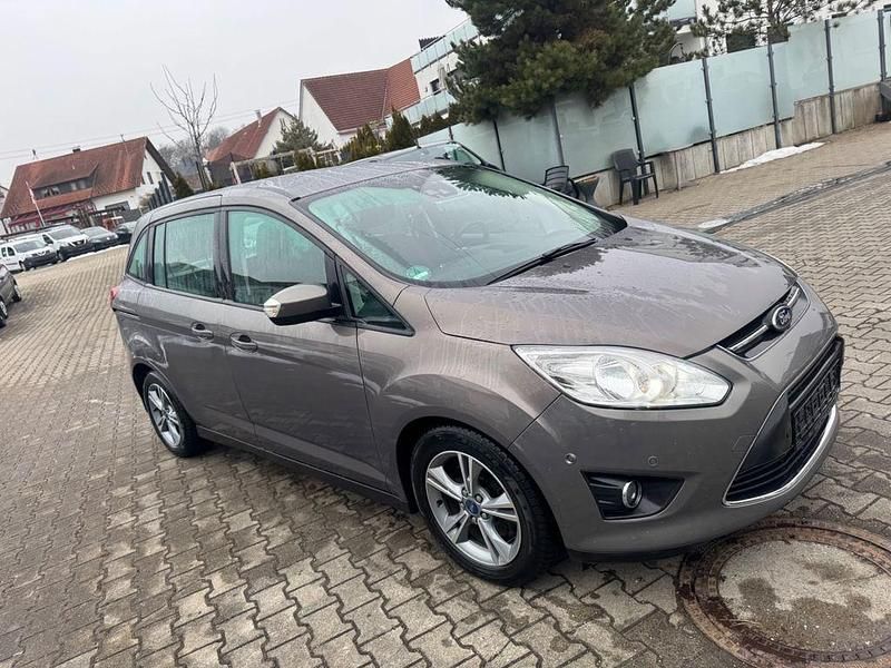 Gebraucht Ford Grand C-Max SYNC Edition 150 PS (110 kW) 2014 Braun Van / Kleinbus