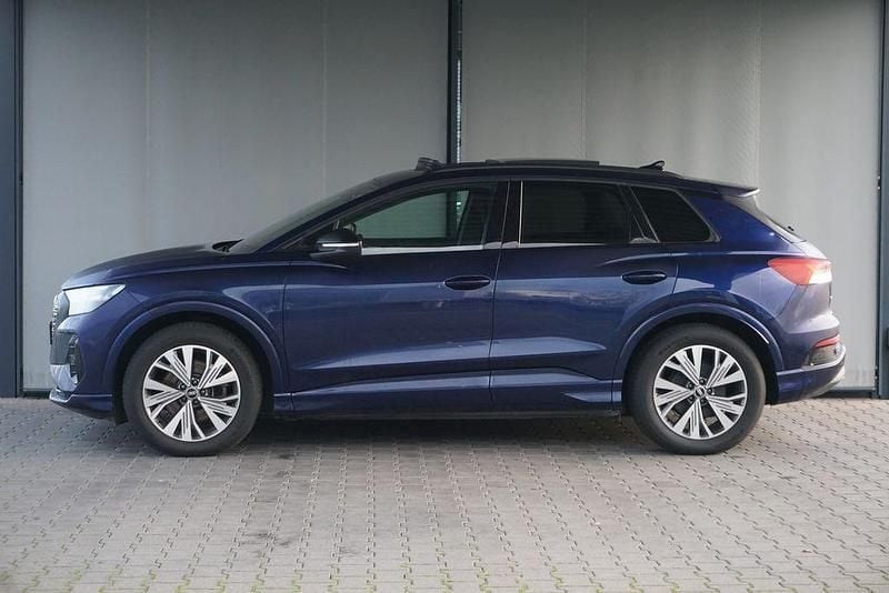 Gebraucht Audi Q4 e-tron Ambiente 150 kW (204 PS) 2021 Blau SUV