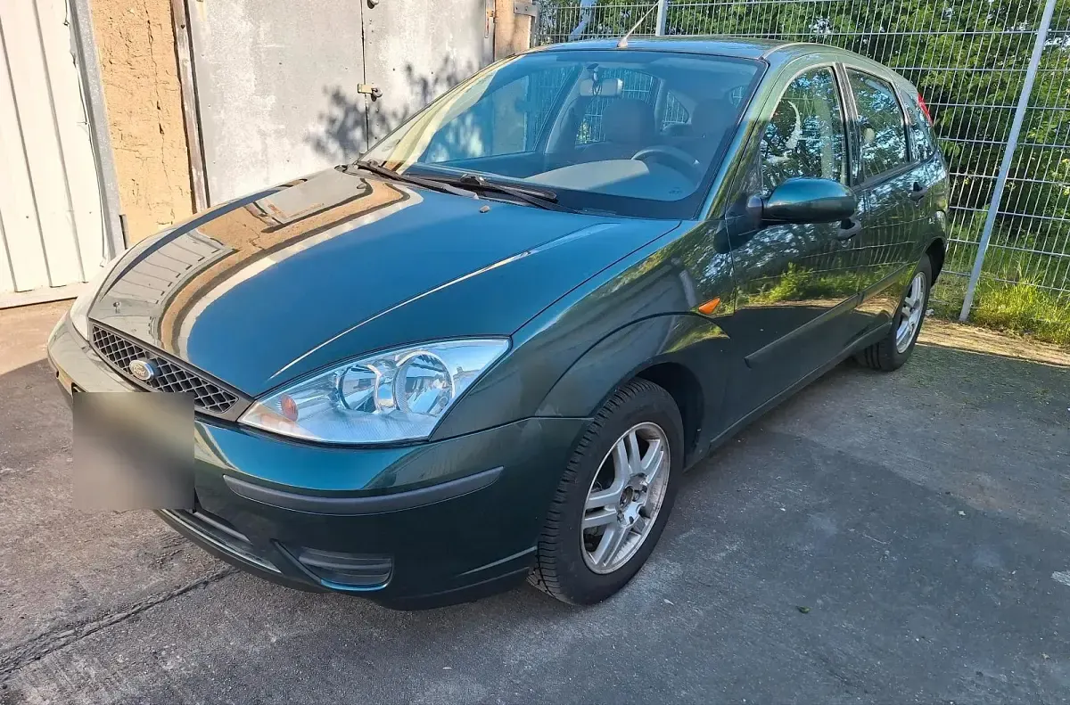 Second-hand Ford Focus 74 CP (54 kW) 2004 Verde Hatchback