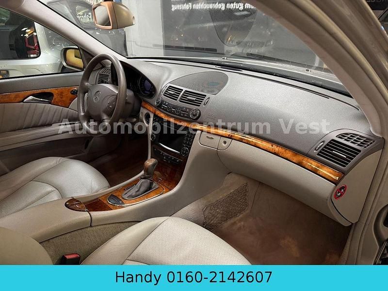 Gebraucht Mercedes E240 Elegance 177 PS (130 kW) 2005 Grau Limousine