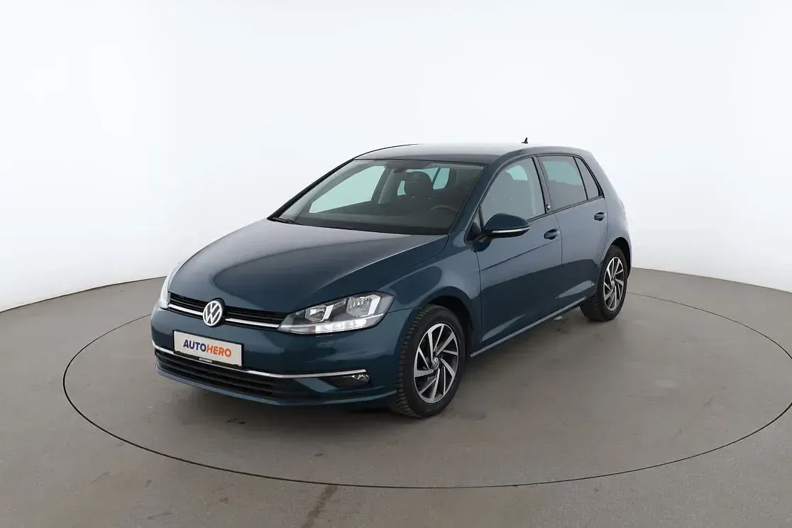 Gebraucht VW Golf VII Sound 2017 Limousine