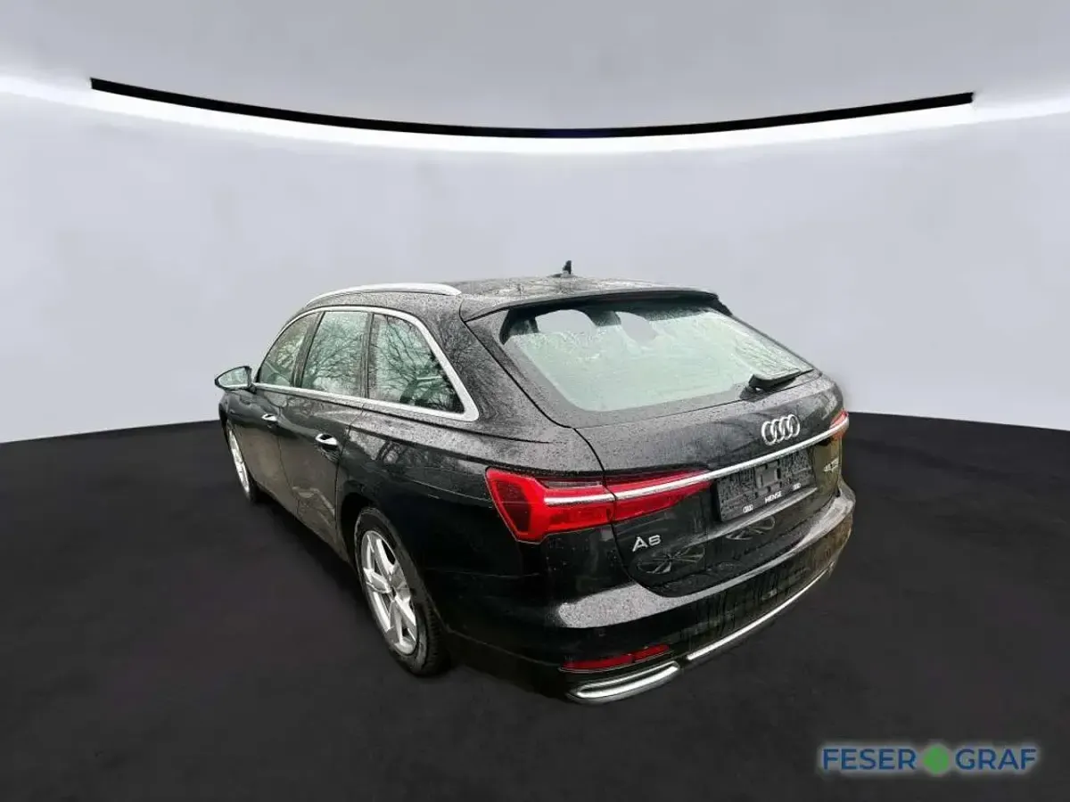 Gebraucht Audi A6 Design 265 PS (194 kW) 2023 Mythosschwarz metallic Kombi