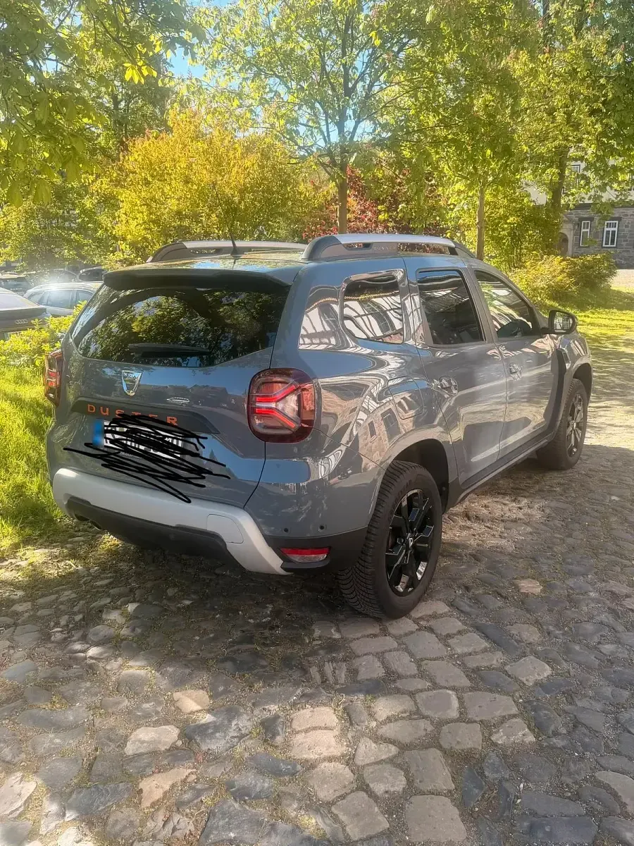 Gebraucht Dacia Duster Extreme 131 PS (96 kW) 2022 Grau SUV