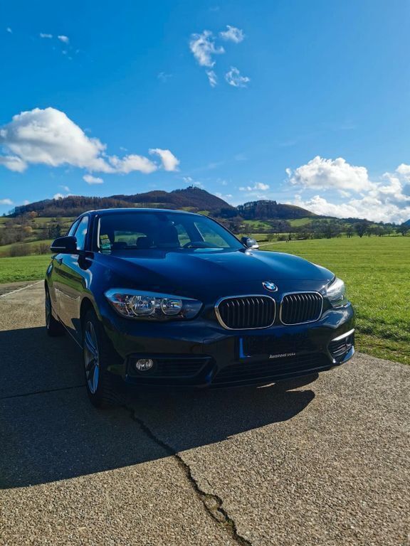 Schwarz Gebraucht 2017 BMW 120 Advantage Kleinwagen | 15.100 € (Guter Preis) - Bild 1/4