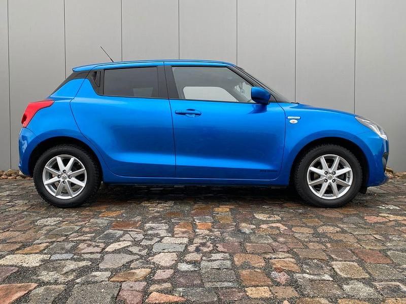 Gebraucht Suzuki Swift Comfort 83 PS (61 kW) 2020 Blau Kleinwagen