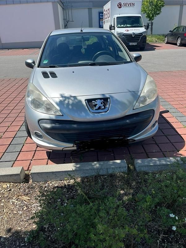 Silber Gebraucht 2009 Peugeot 206+ Kleinwagen | 1.150 € (Fairer Preis) - Bild 1/4