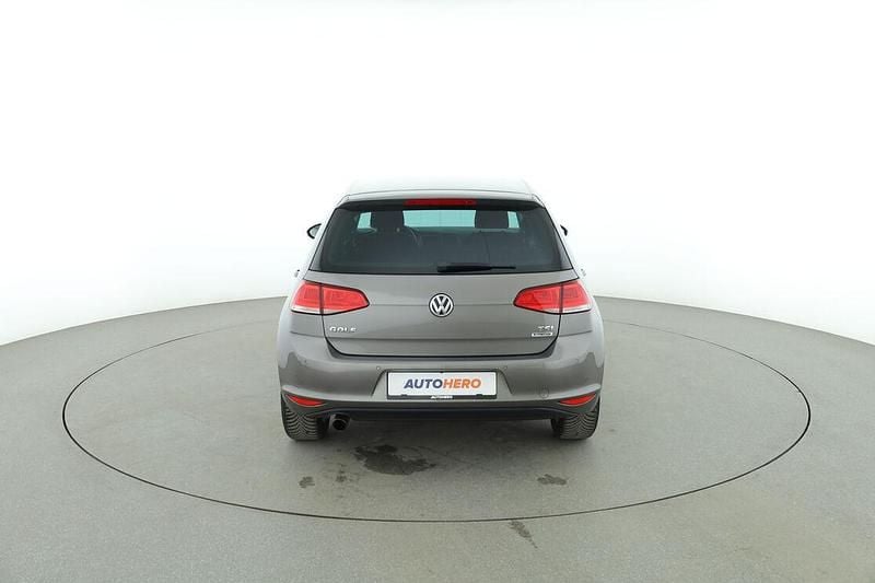 Używany VW Golf VII LOUNGE 2016 Szary Sedan/Limuzyna