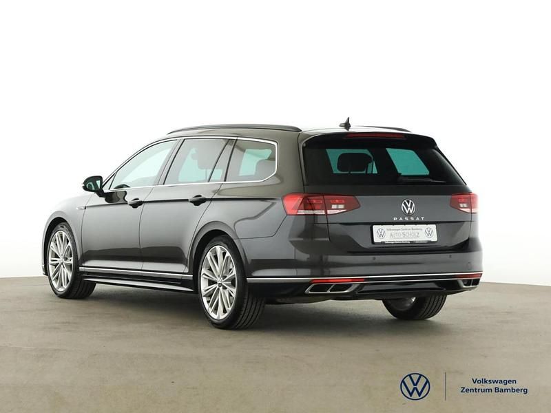 Gebraucht VW Passat Business 200 PS (147 kW) 2022 Grau Kombi