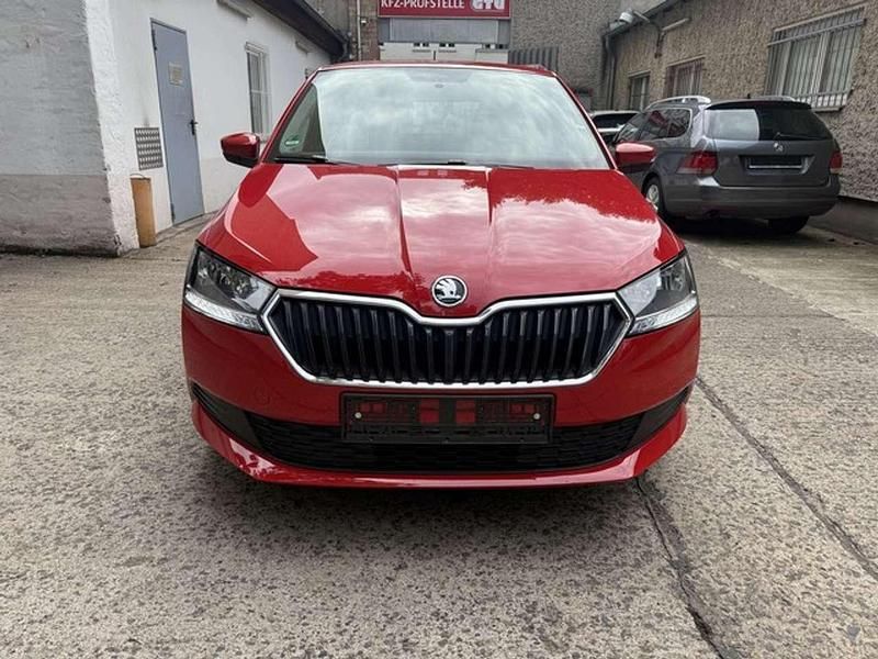 Gebraucht Skoda Fabia Active 60 PS (44 kW) 2021 Rot Kleinwagen