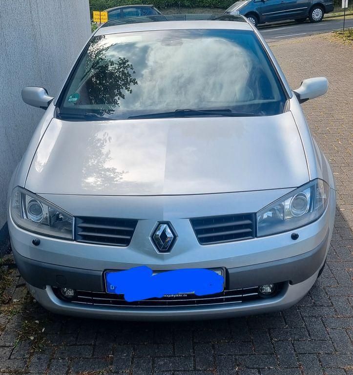 Silber Gebraucht 2005 Renault Mégane Cabriolet Expression Cabrio | 2.000 € (Guter Preis) - Bild 1/4