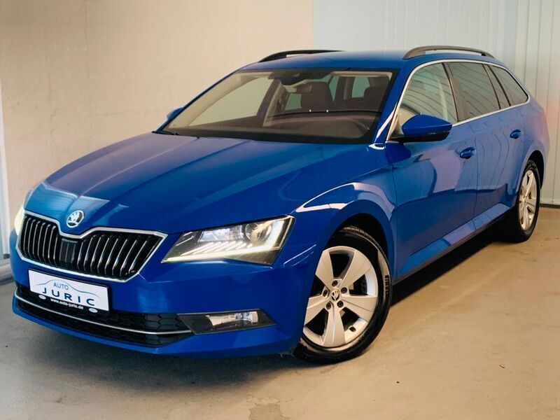 Blau Gebraucht 2018 Skoda Superb Ambition Kombi | 13.990 € (Fairer Preis) - Bild 1/4