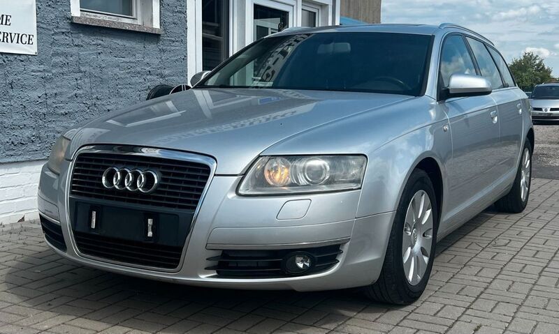 Silber Gebraucht 2006 Audi A6 Kombi | 2.700 € (Guter Preis) - Bild 1/4