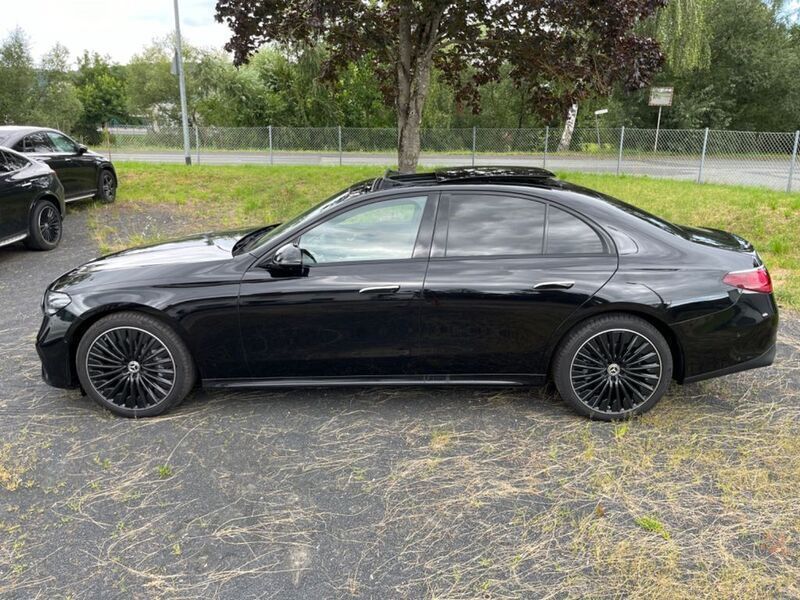Gebraucht Mercedes E200 AMG 204 PS (150 kW) 2024 Schwarz Limousine